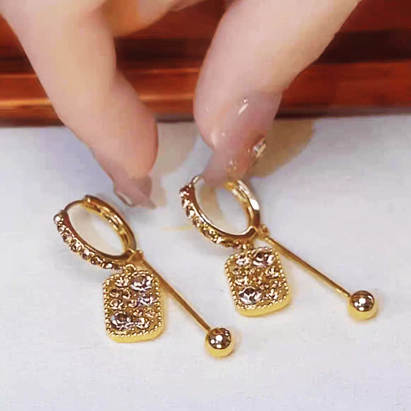 Luxurious and Sophisticated Geometric Stud Earrings with Full Diamonds