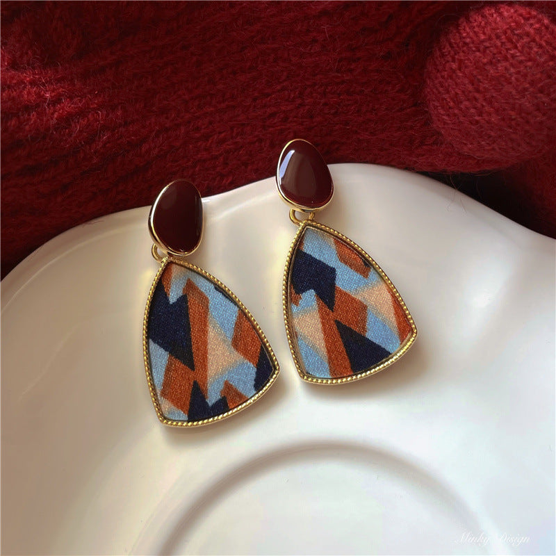 Red wine retro portuguese style earrings